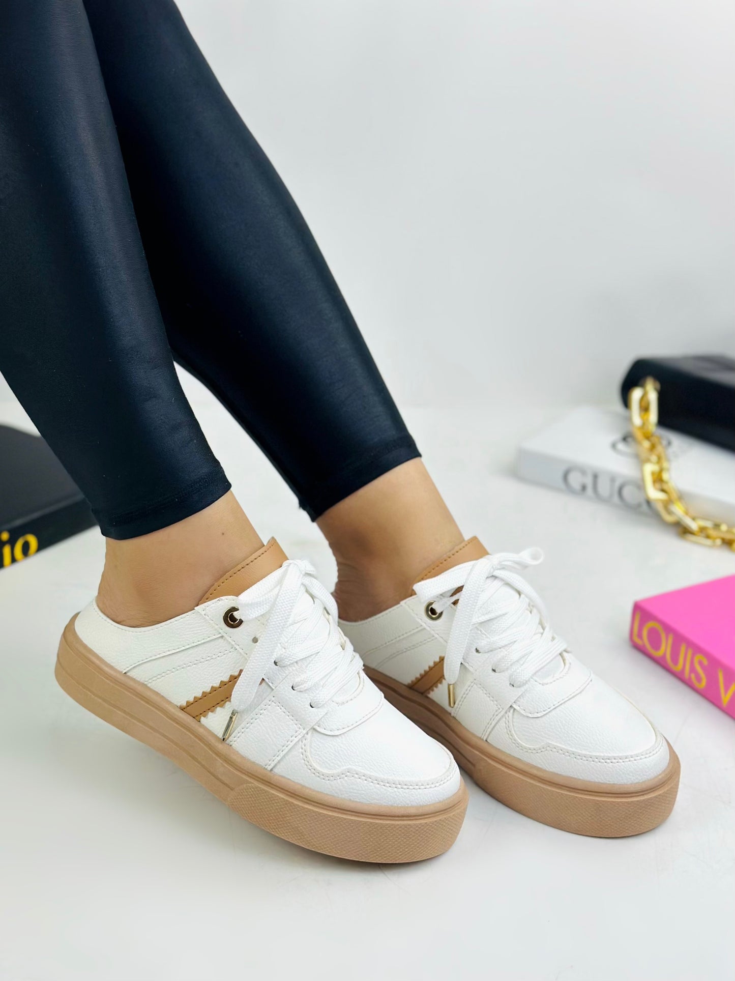 TENIS SUECOS FLY
