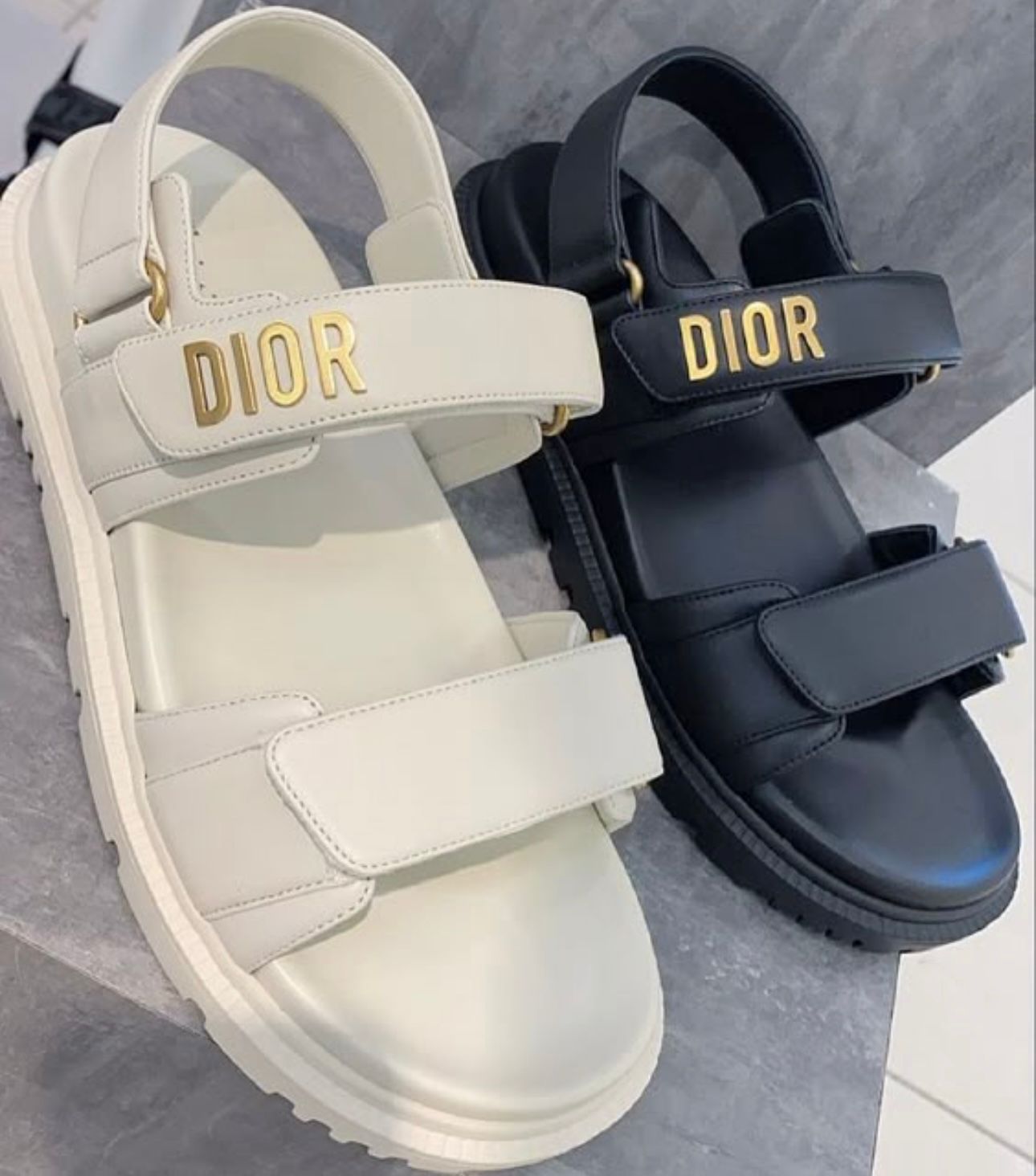 SANDALIA DIOR EXCLUSIVIDAD Y MODA
